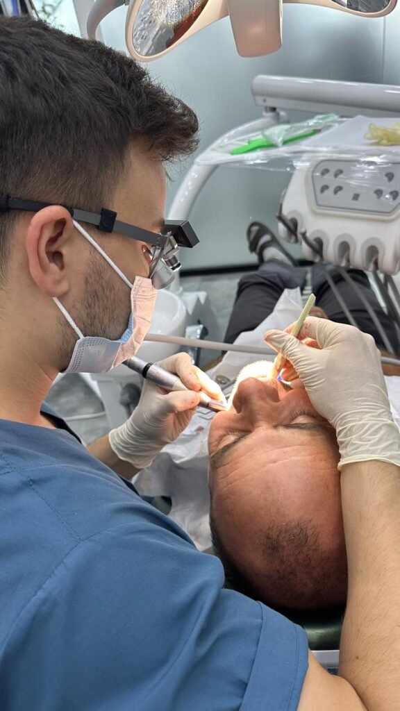 Dt. Onur Hökümdar diş kliniği — Kemerburgaz